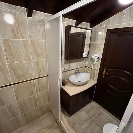 Bed & Breakfast Sirince Citak Konaklari - Panoramik Manzarali Kral Dairesi *