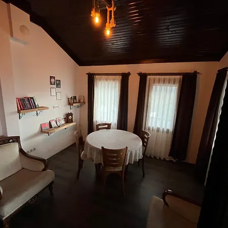 Bed and Breakfast Sirince Citak Konaklari - Panoramik Manzarali Kral Dairesi Σελτσούκ