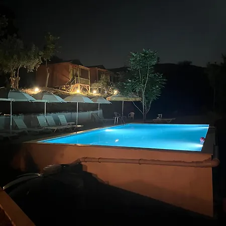 Sirince Citak Konaklari - Panoramik Manzarali Kral Dairesi Couette-café *